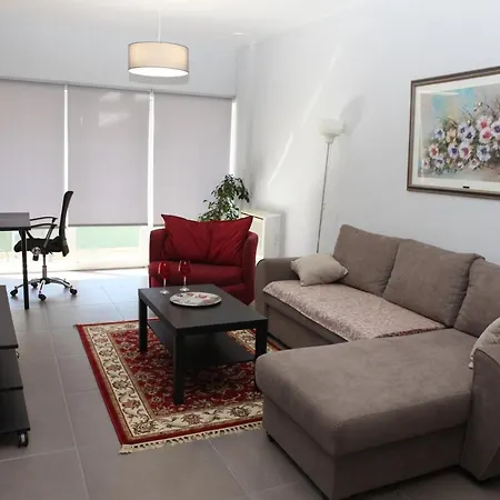 Apartment Metro Venizelou *